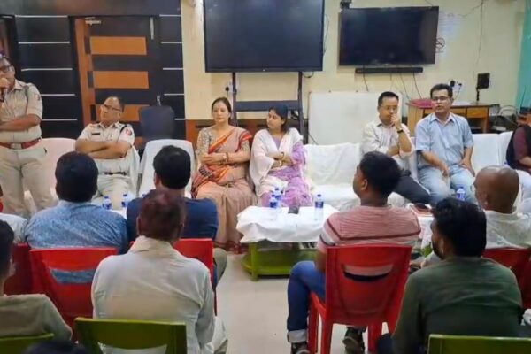 Administration holds peace meeting in English Bazaar to prevent violence in the district