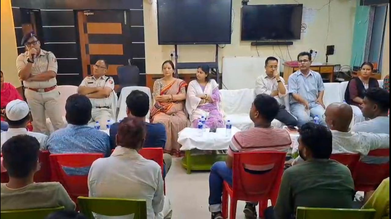 Administration holds peace meeting in English Bazaar to prevent violence in the district