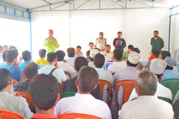 administrative-meeting-in-kaliachak