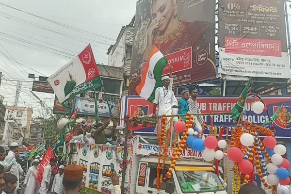 with-lakhs-of-people