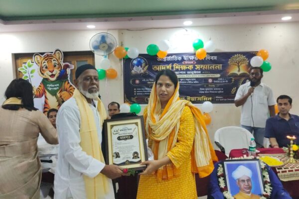 121-teachers-honored-কালিয়াচকে